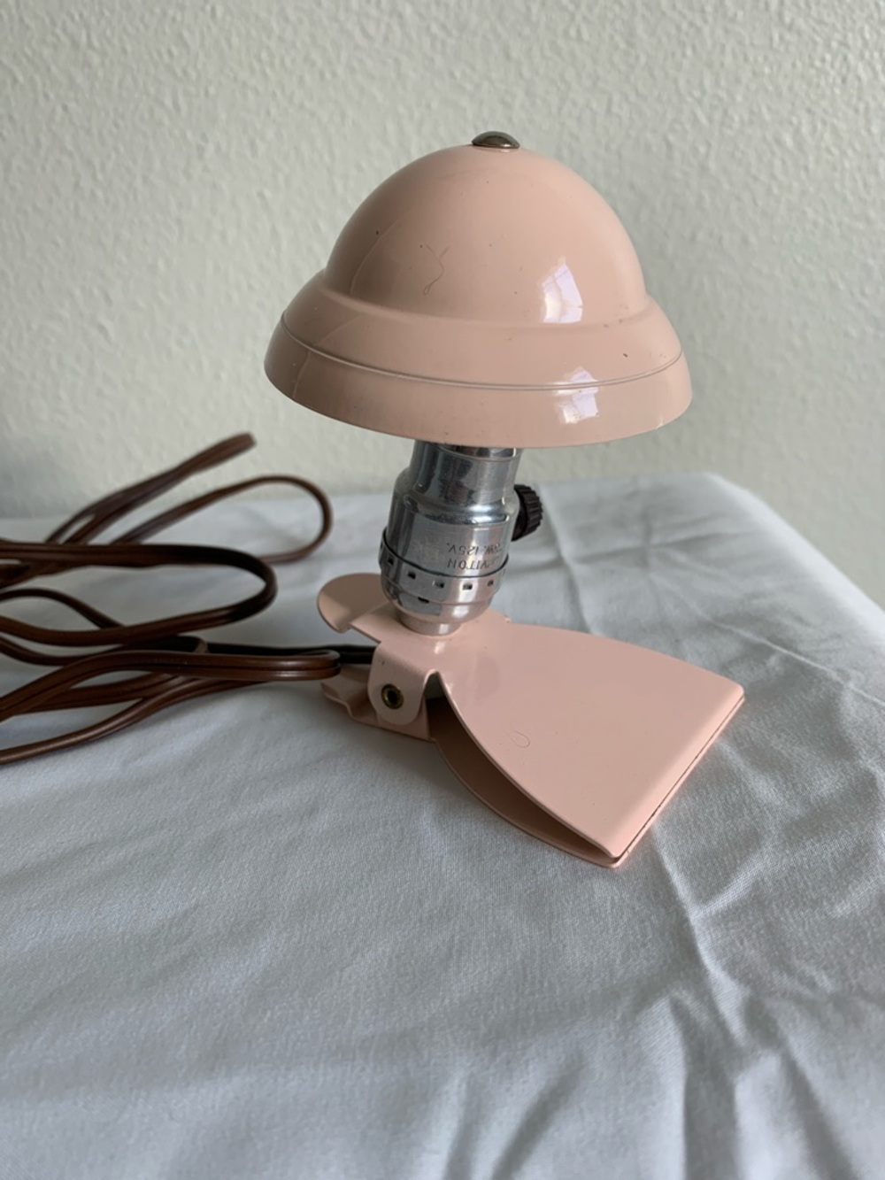Vintage Peach/Pink Clip-On Book N Bed Light